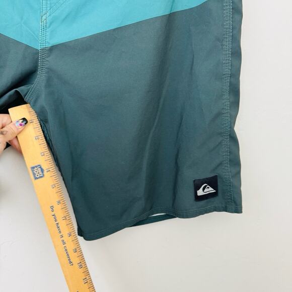 Quicksilver Blue Striped Board Shorts Men’s Size 38 - Picture 4 of 10